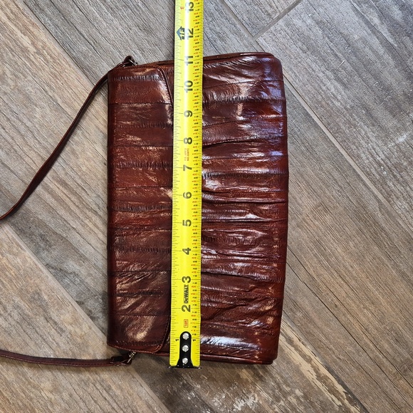 Eel Skin Leather Pleated Shoulder Bag Clutch, Korea - Picture 10 of 13